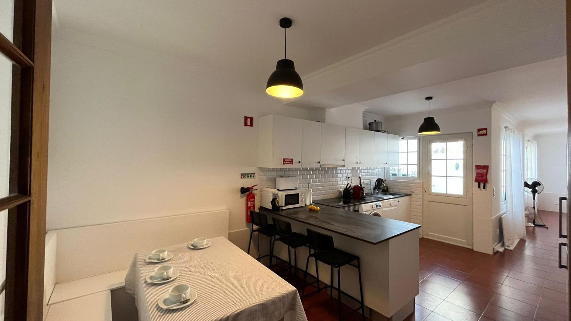 Espirito Azul Guest House - Rooms To Rent, 2 Minutes Walking From The Beach, Marina And Our Dive Center Vila Franca do Campo Zewnętrze zdjęcie