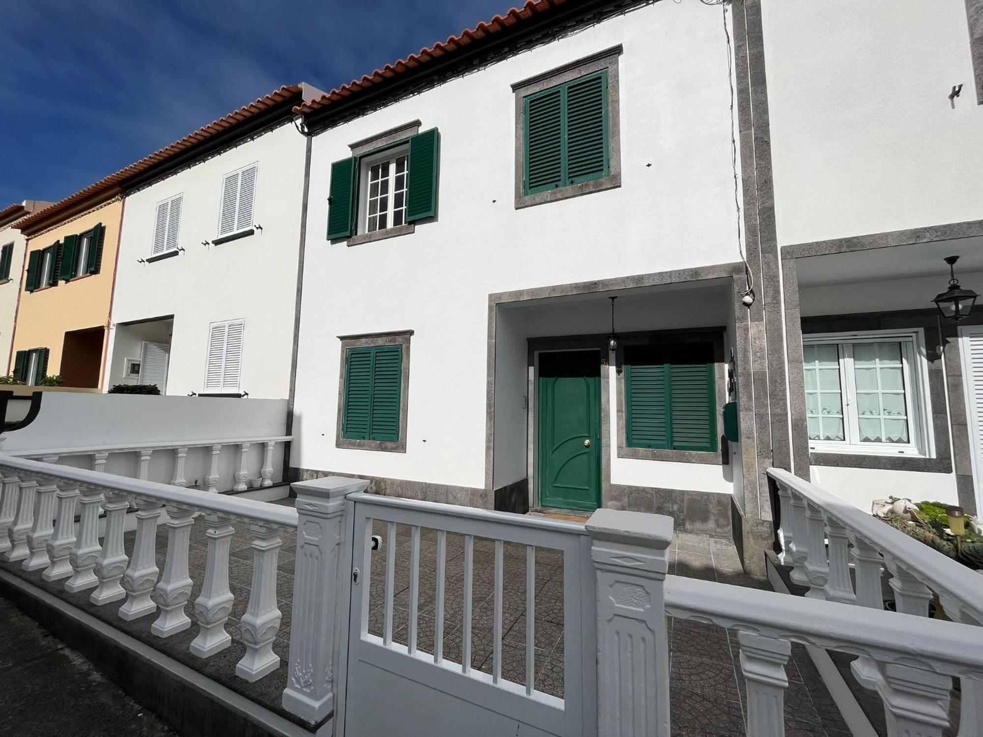Espirito Azul Guest House - Rooms To Rent, 2 Minutes Walking From The Beach, Marina And Our Dive Center Vila Franca do Campo Zewnętrze zdjęcie