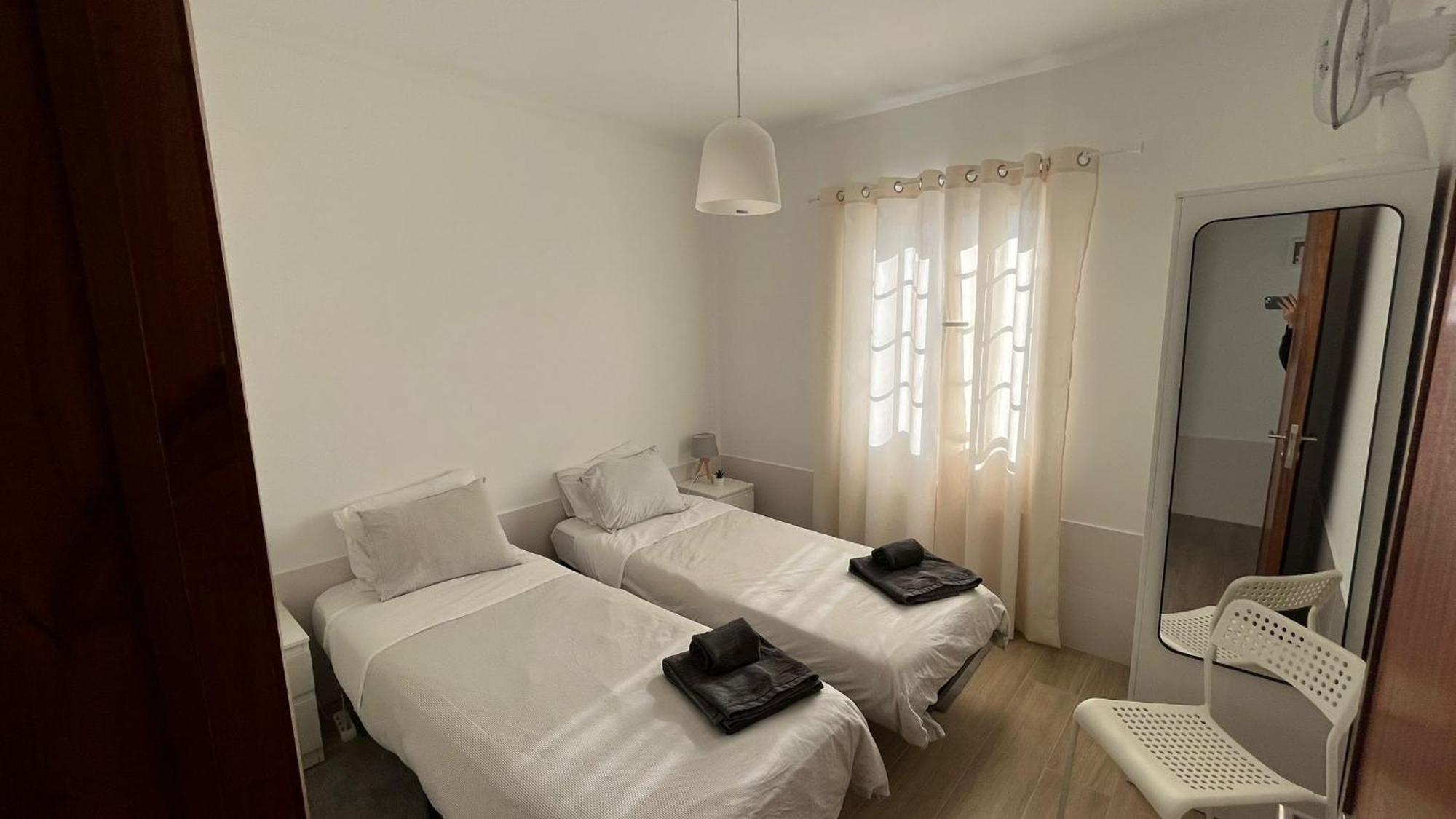 Espirito Azul Guest House - Rooms To Rent, 2 Minutes Walking From The Beach, Marina And Our Dive Center Vila Franca do Campo Zewnętrze zdjęcie
